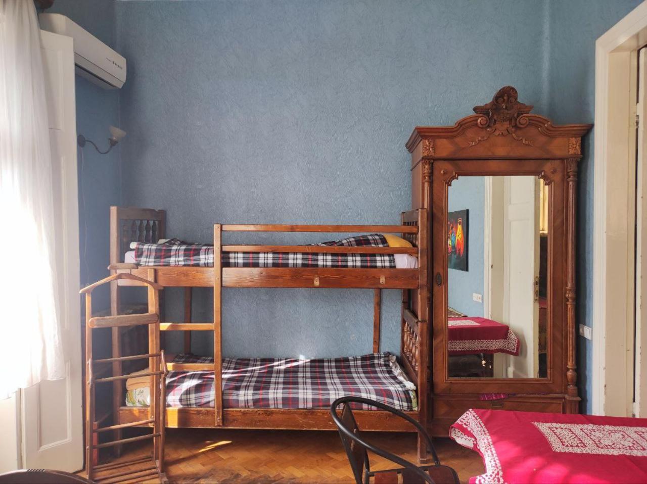 Guest House Irina Tiflis Habitación foto
